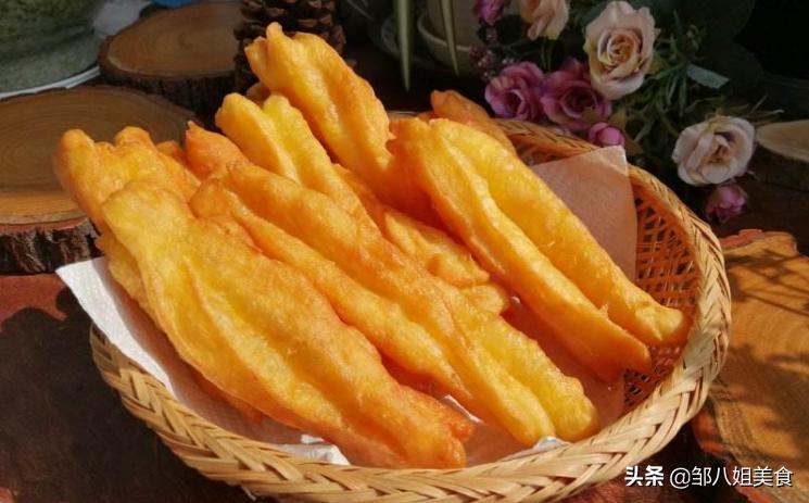油条专用面粉炸油条的方法,炸蓬松酥脆油条到底加不加酵母