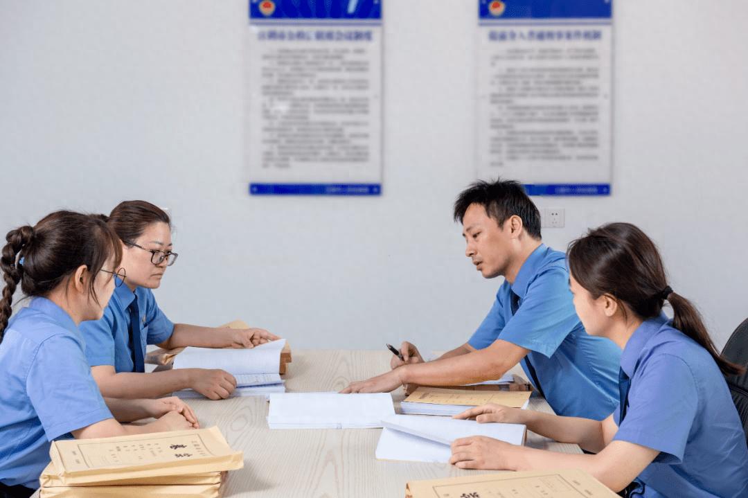 为拓展客户，“IT精英”转战境外色情视频聊天群｜今晚九点半