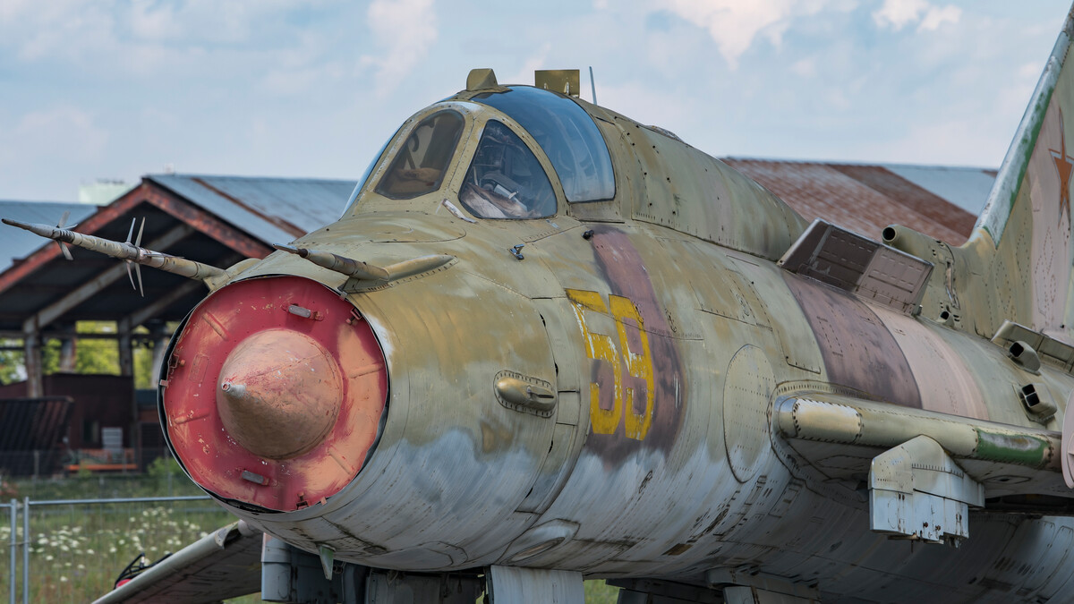 购买中国战机不想给钱?中方*债追**7次无果,这笔买卖到底是赔是赚