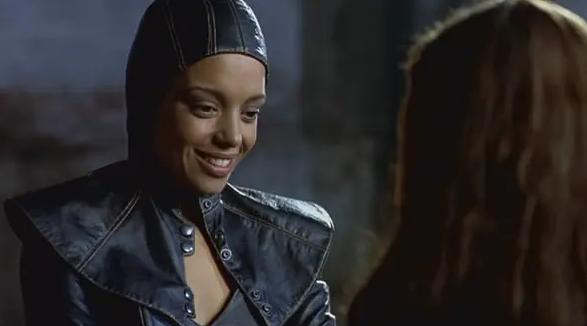 《夜幕低垂》：佩内特导演生涯中的一部佳作，浅析他的电影风格