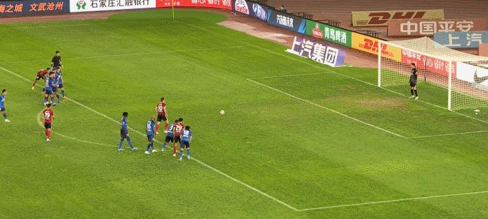 长春亚泰对天津津门虎贝里奇欢呼,萨布里奇近况如何