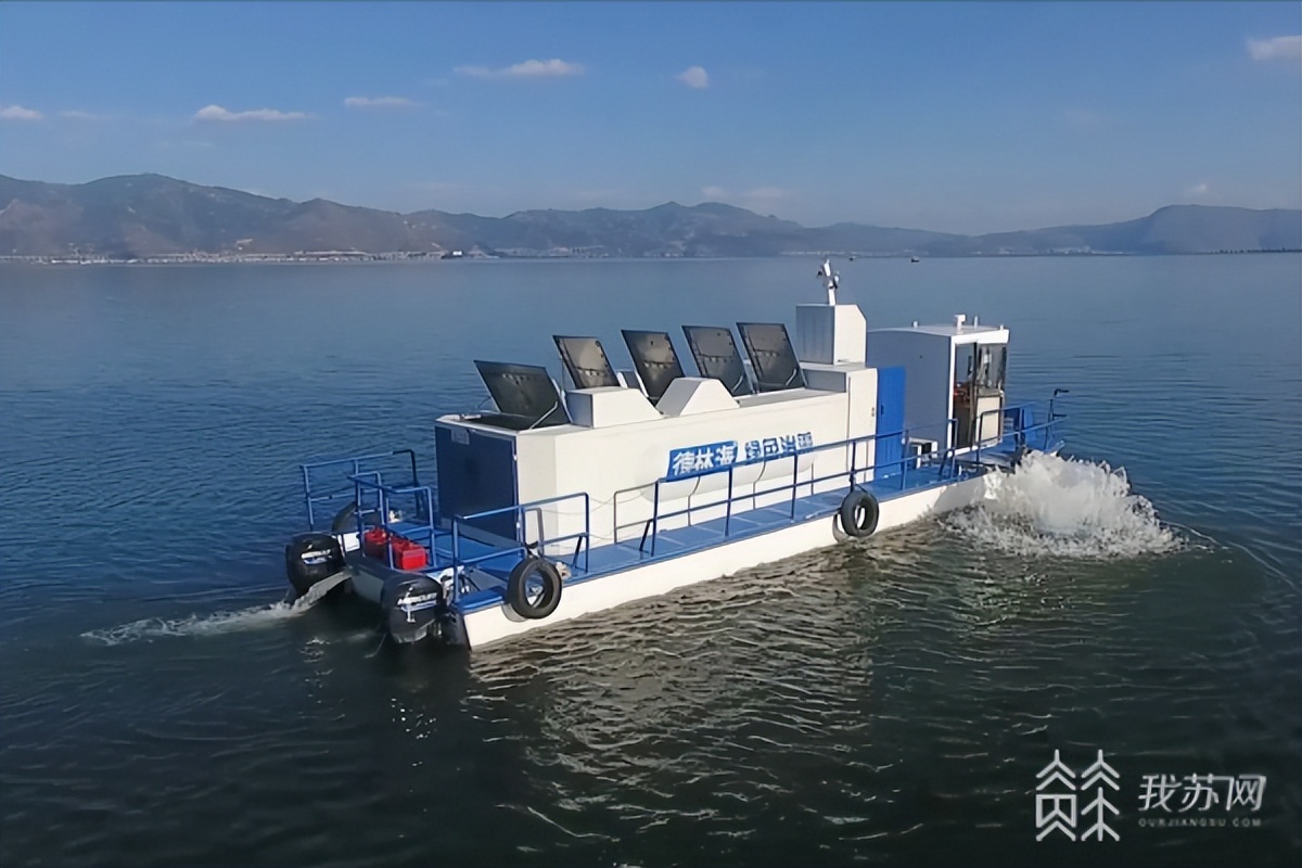 「十年弄潮江海声·夺冠」蓝藻治理的定湖神器