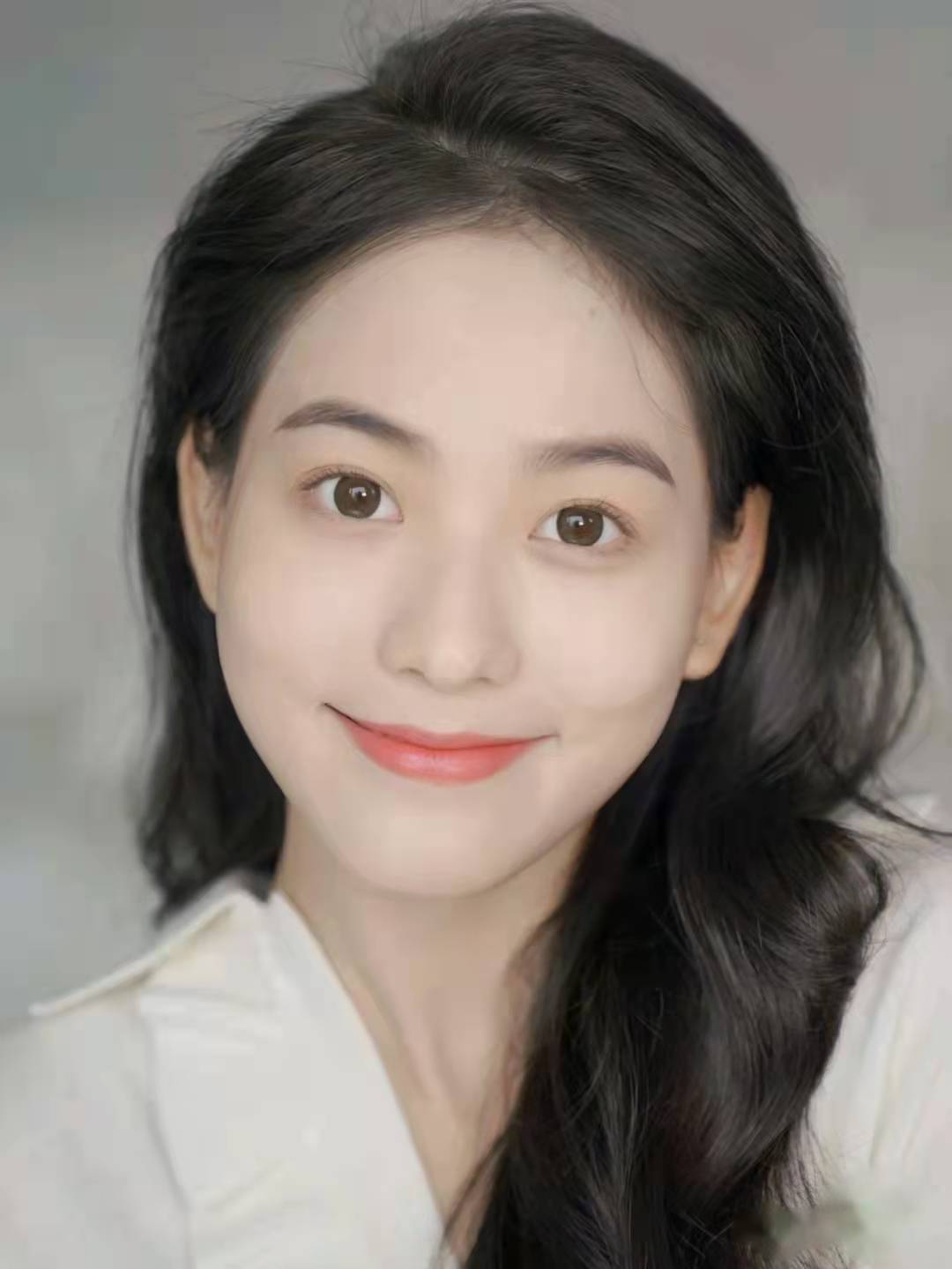 上粉底脸色变黑了怎么办,干皮为什么涂了粉底反而变黑