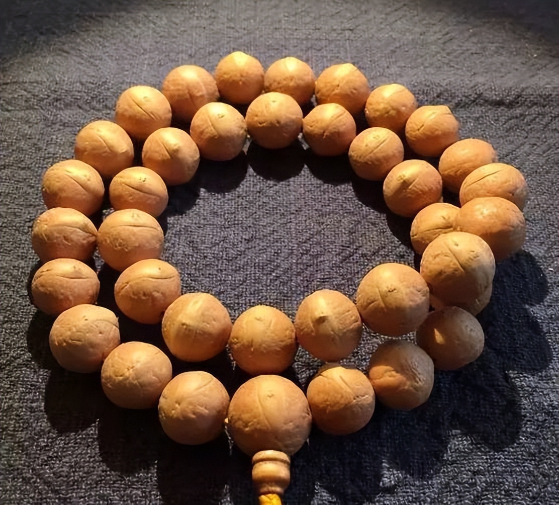 凤眼玉化牛津红要多久,凤眼菩提大小不一样值得盘玩吗