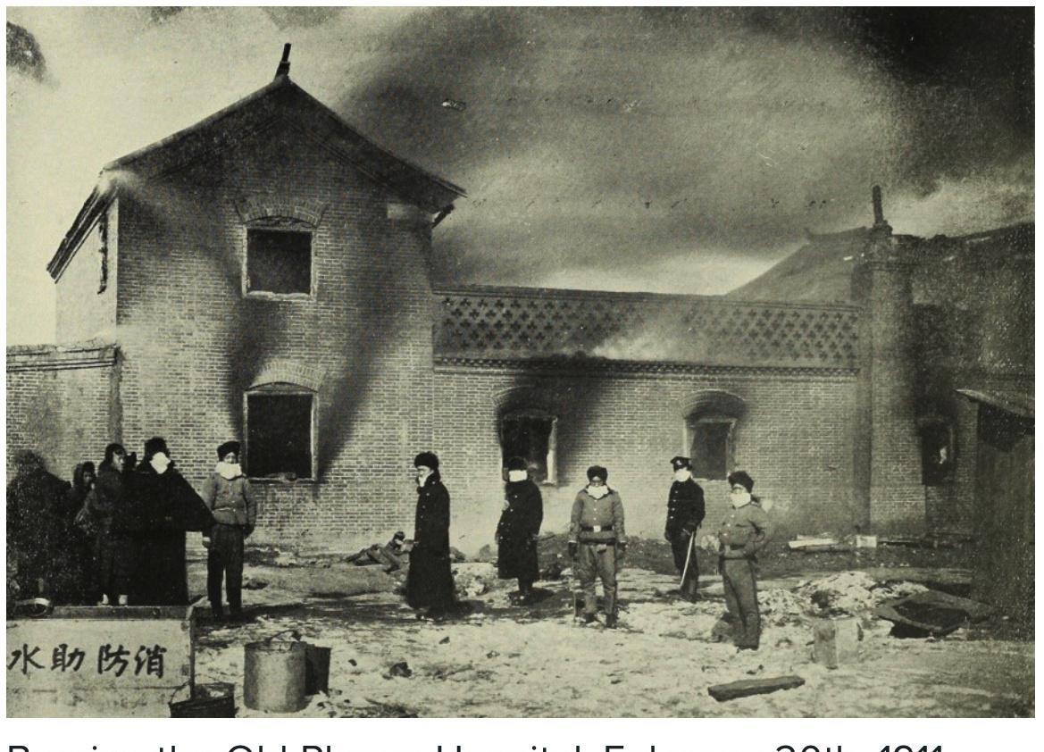 *光脱**犹太人女人衣服，集体*杀屠**，老照片再现变态的纳粹德国！