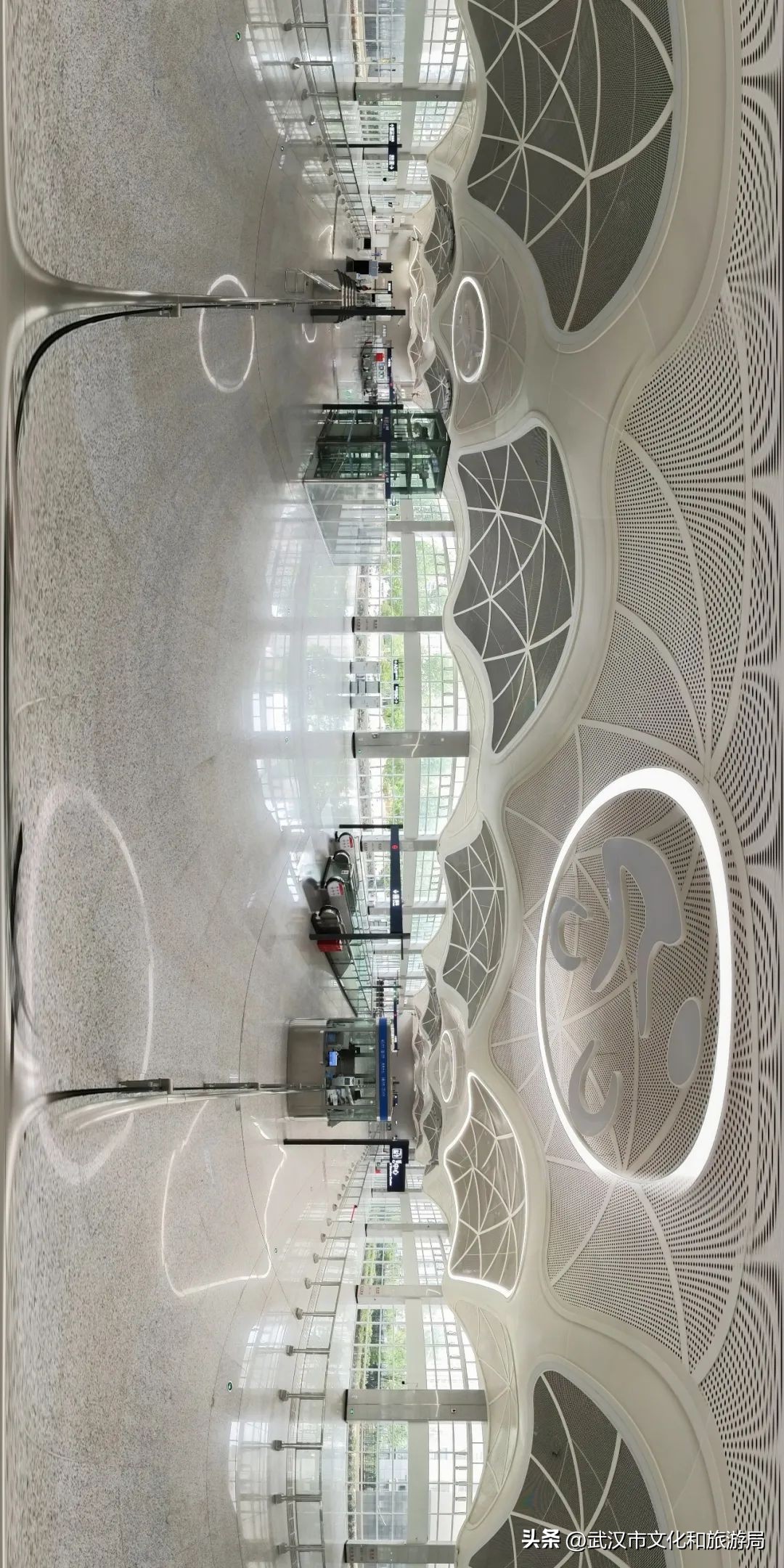 武汉地铁8号线南延到大桥新区吗,地铁站好玩地方