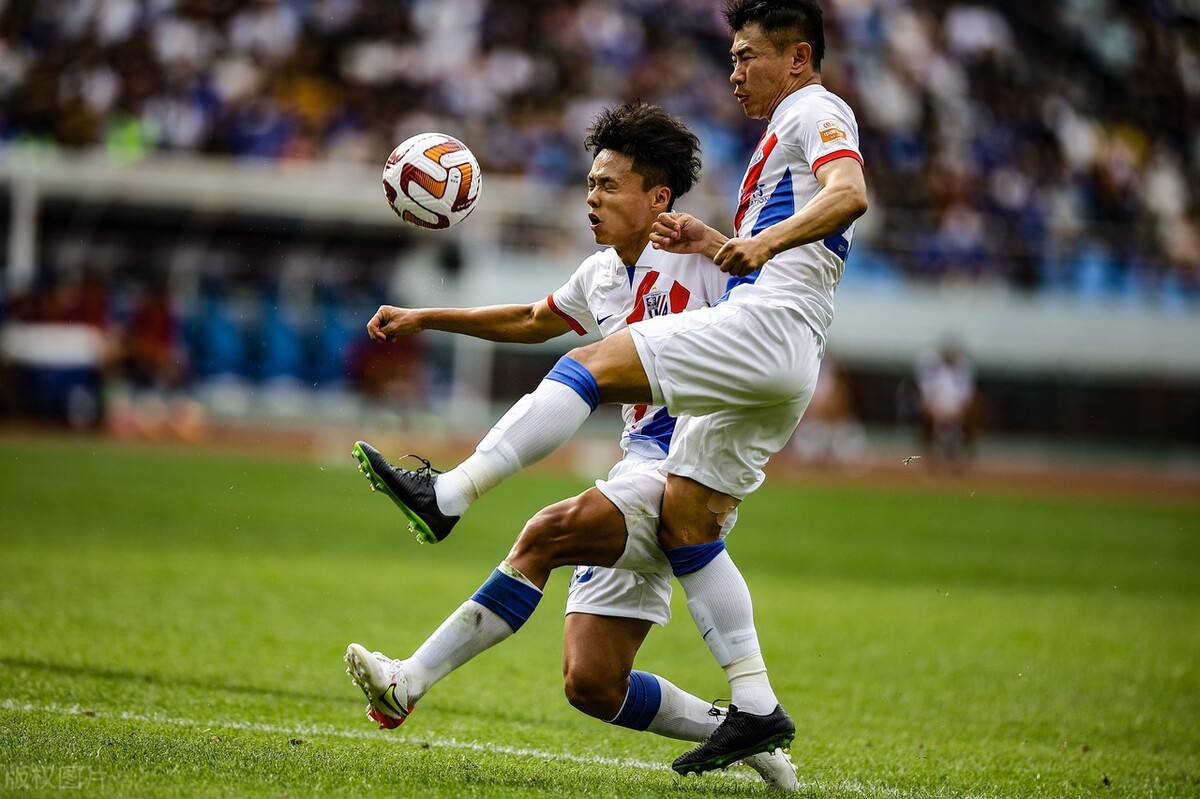 2分钟绝杀足球,2分钟打进2球反超了比分