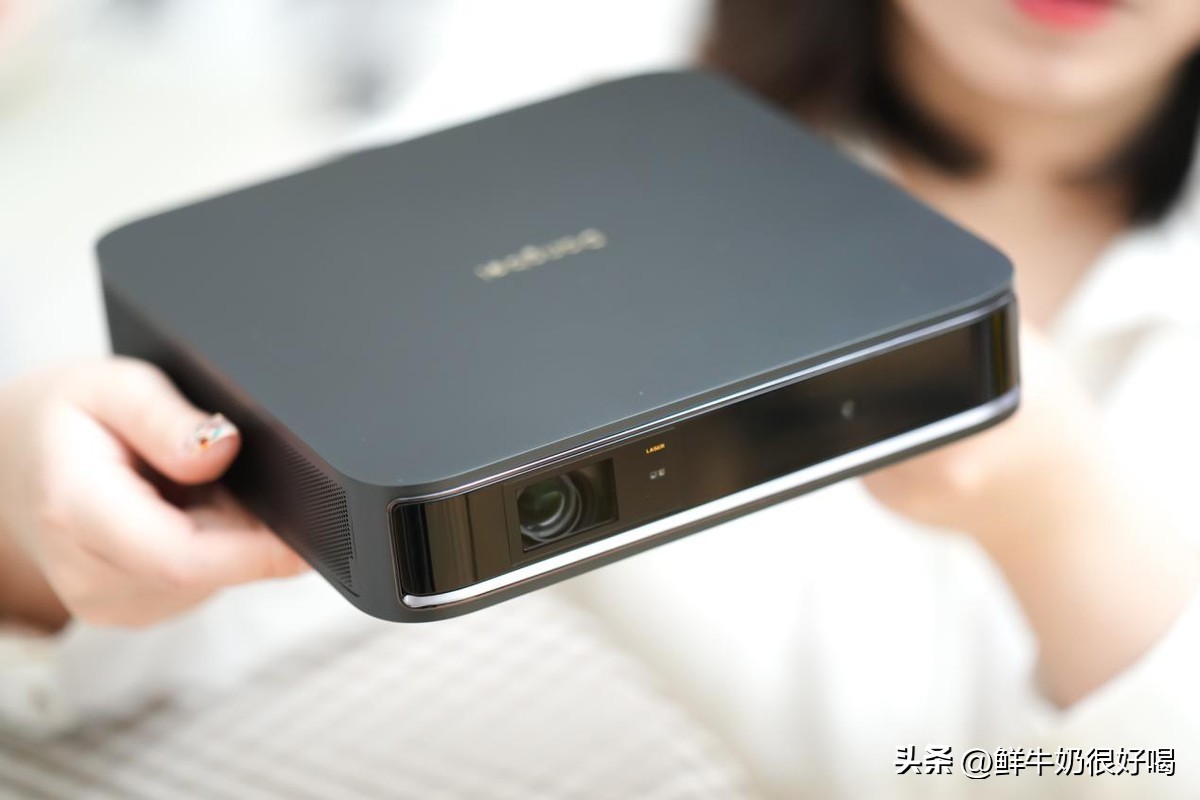 户外露营便携投影仪推荐,户外露营投影仪推荐