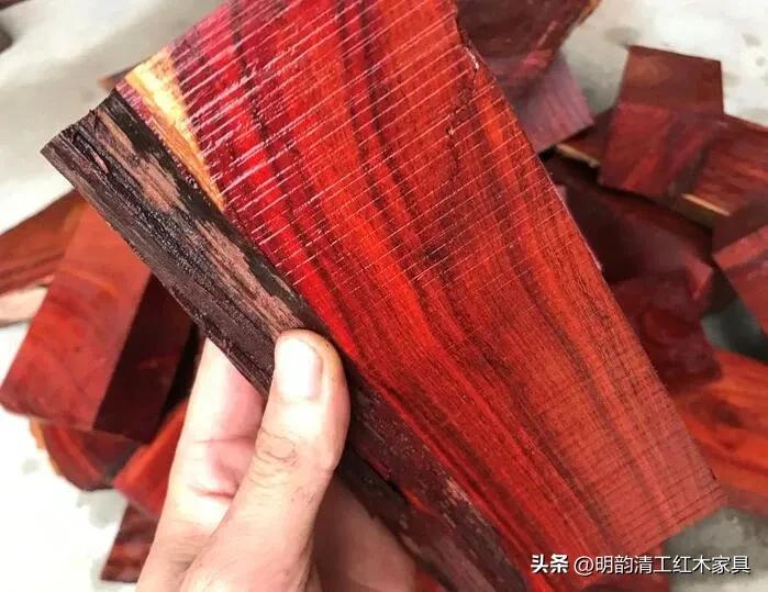 为什么血檀冒充小叶紫檀,为什么血橙那么便宜那么新鲜