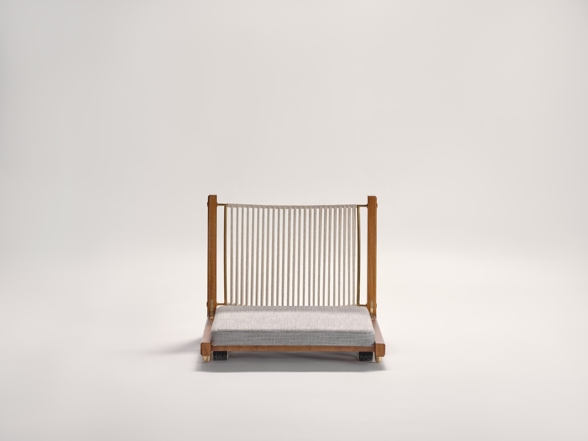 2021在时尚中创意，Dazeen陈列室12款椅子作品赏析