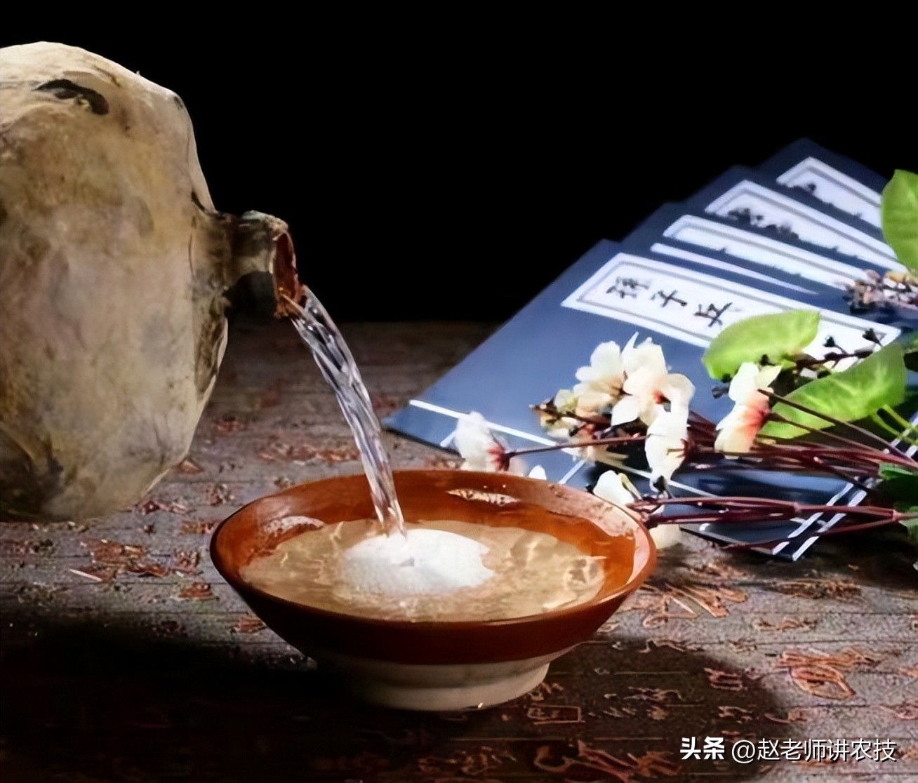 白酒放了十多年好喝吗,白酒有保质期吗一般能存放多久呢