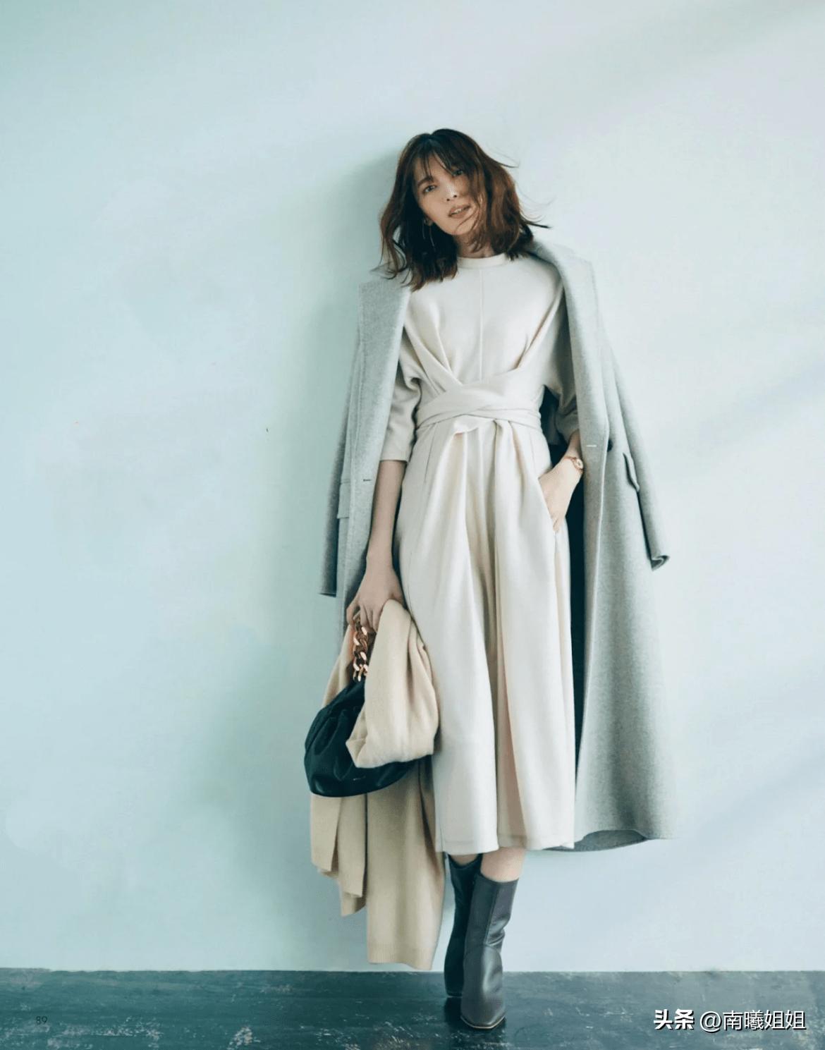 50岁女人穿既优雅又显瘦,日本女士50岁穿搭技巧