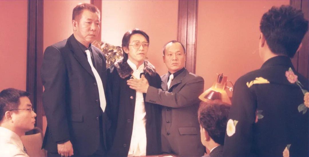 万合天宜笑场,万合天宜和开心麻花对比