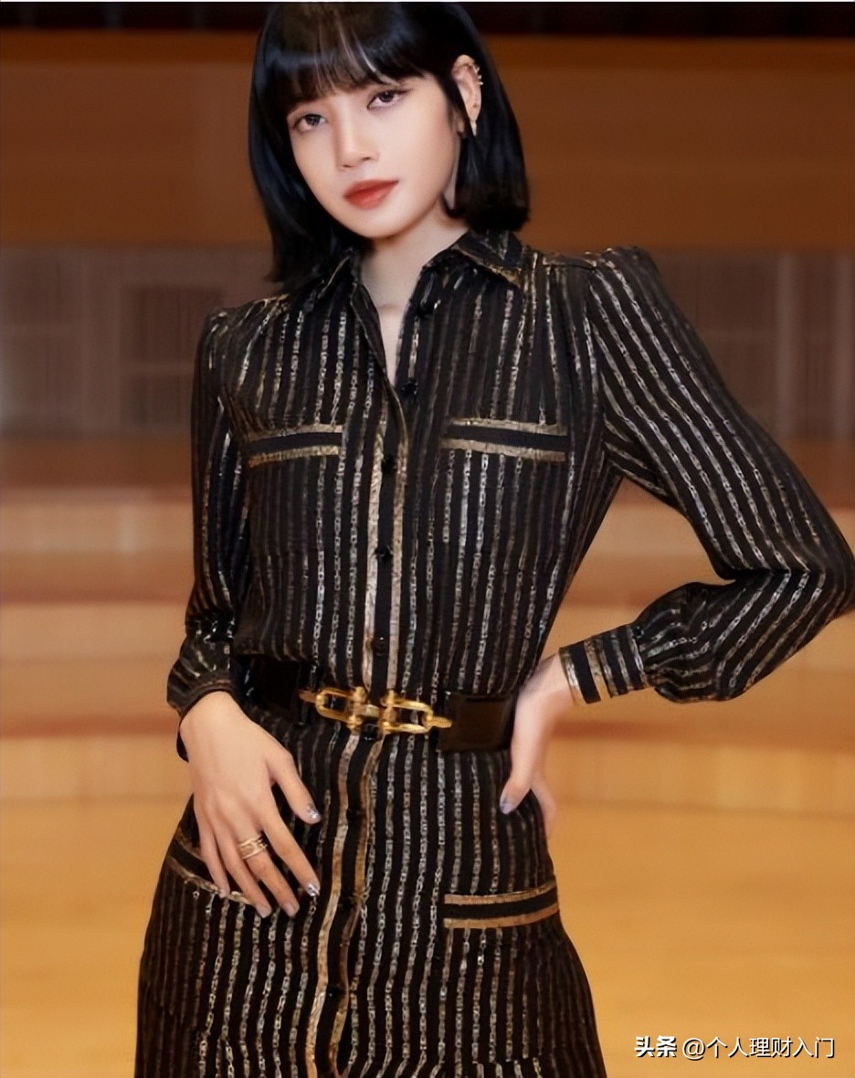 净资产1000万元以上的高净值家庭的女性，喜欢的奢侈品包包。