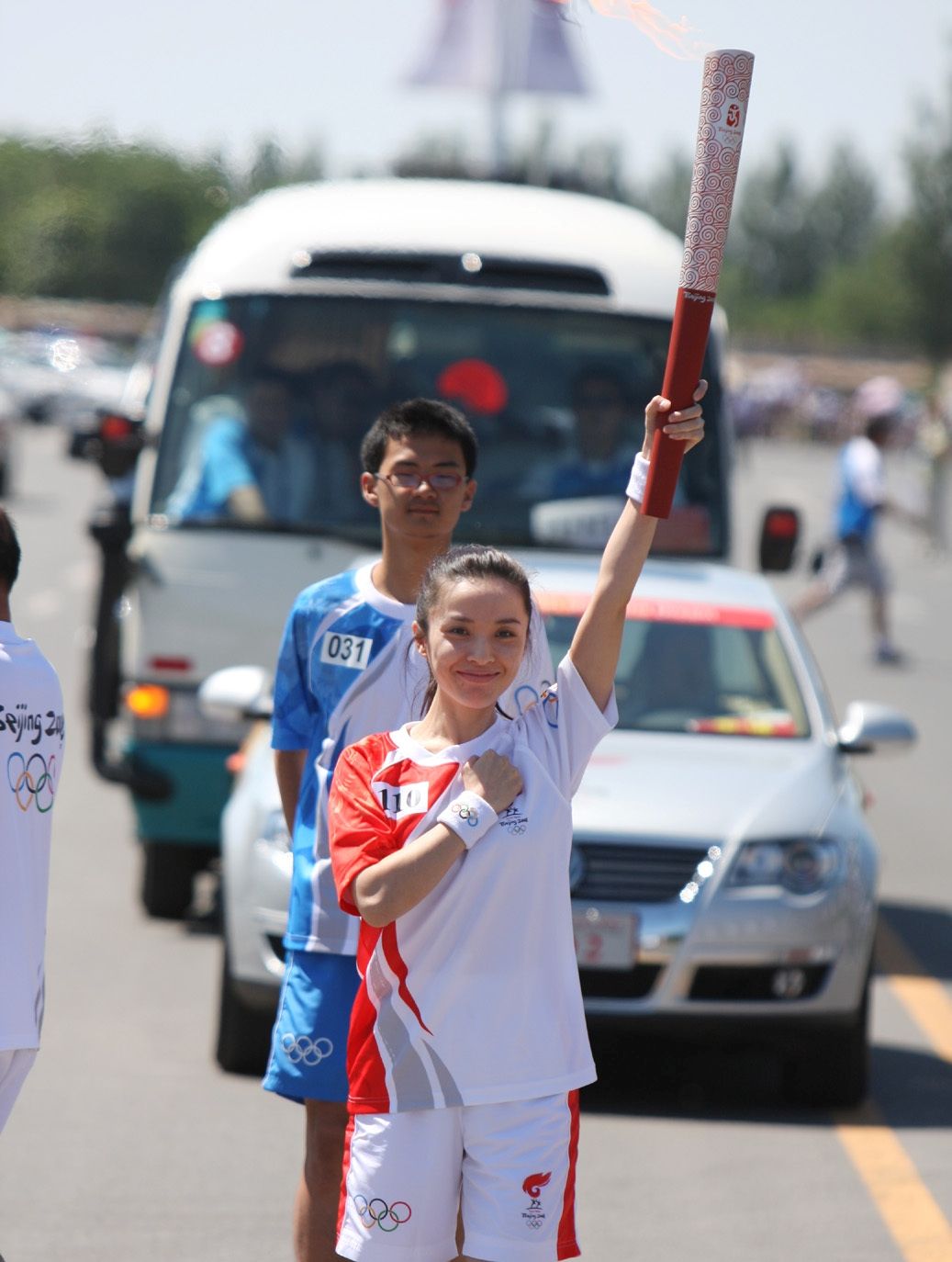 李佳与靳东结婚了吗,靳东却宁愿娶2婚的李佳