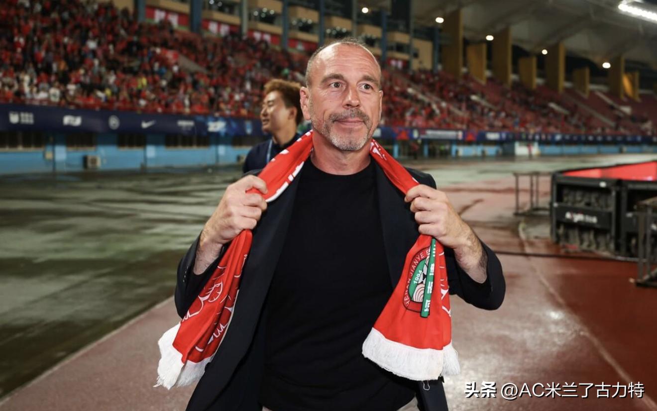 负重前行！河南足球历史上最难主教练，用品行带领河南队走出困境