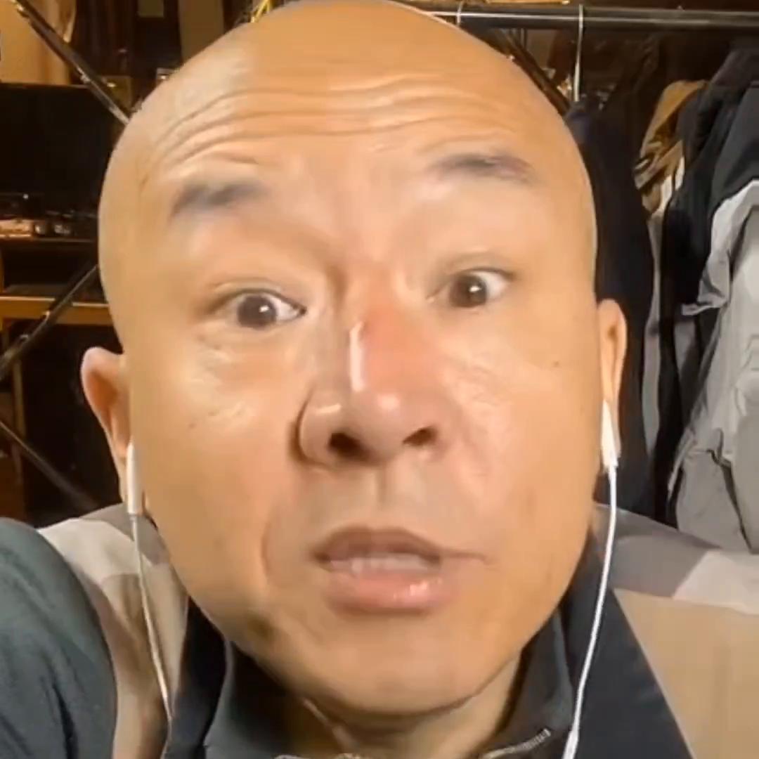 俄乌战争真实视频抖音平台,俄乌战争自媒体直播