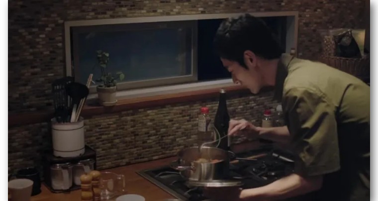 日本可以光明正大拍AV，为什么娱乐圈对“婚内出轨”零容忍？