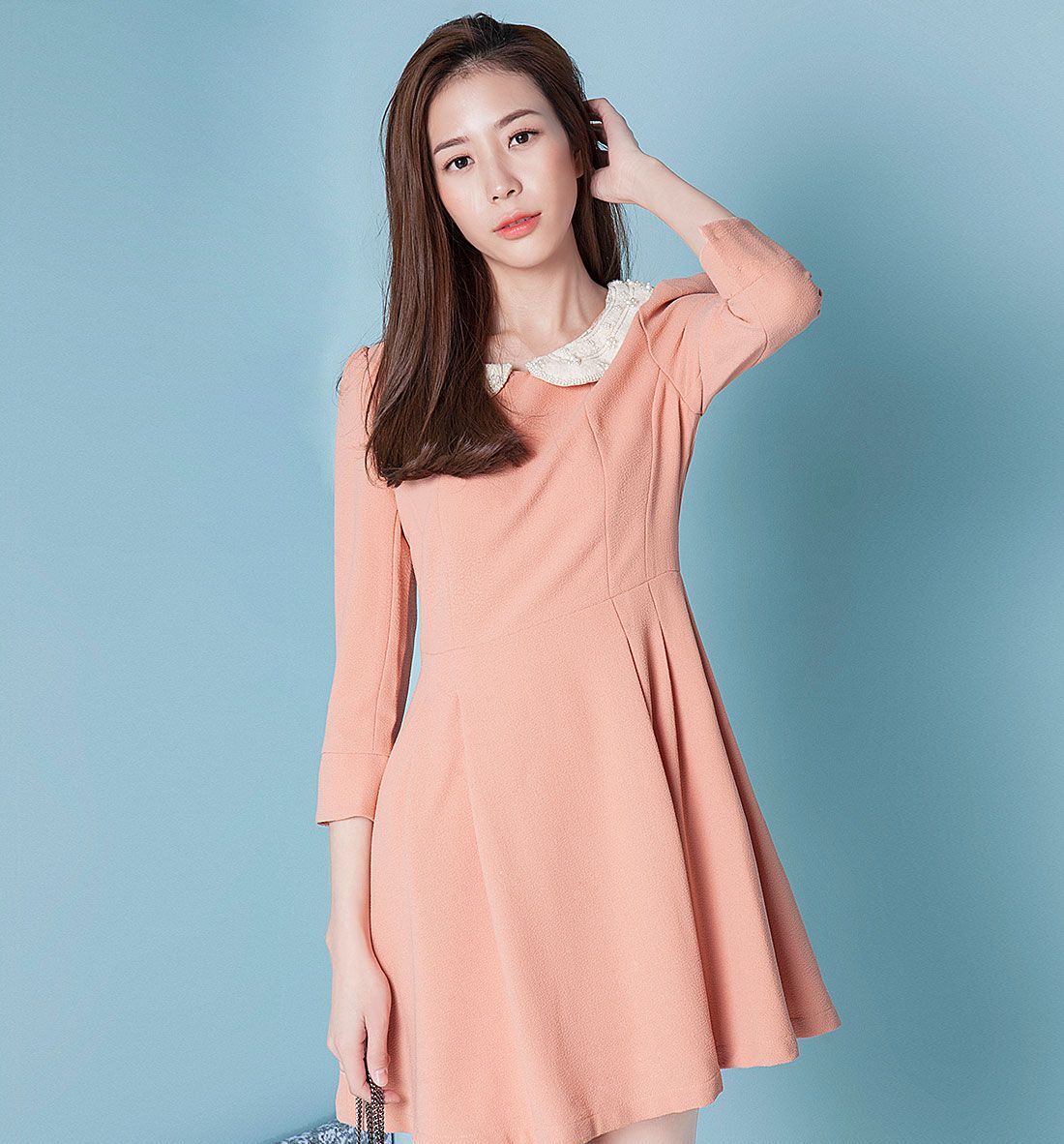 张萌深v长裙造型,张萌镂空大v领礼服