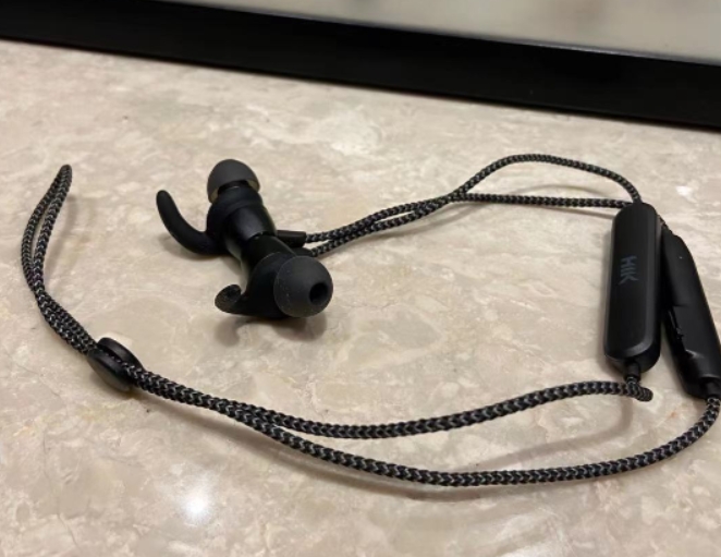 四种功能的无线耳机,无线耳机有哪几种类型