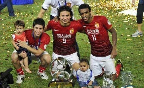 范志毅扛起来足球的一片天,心田作品