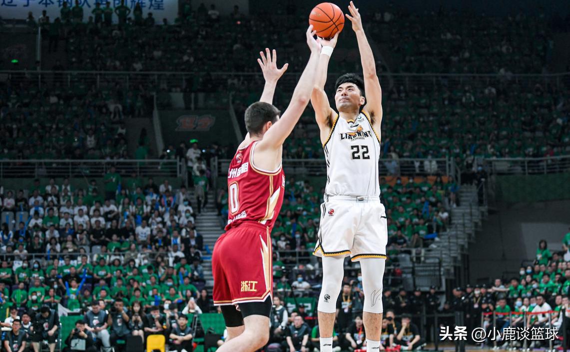 拒绝退役!辽宁男篮三冠功勋老臣确定留队,杨鸣靠他打造冠军王朝