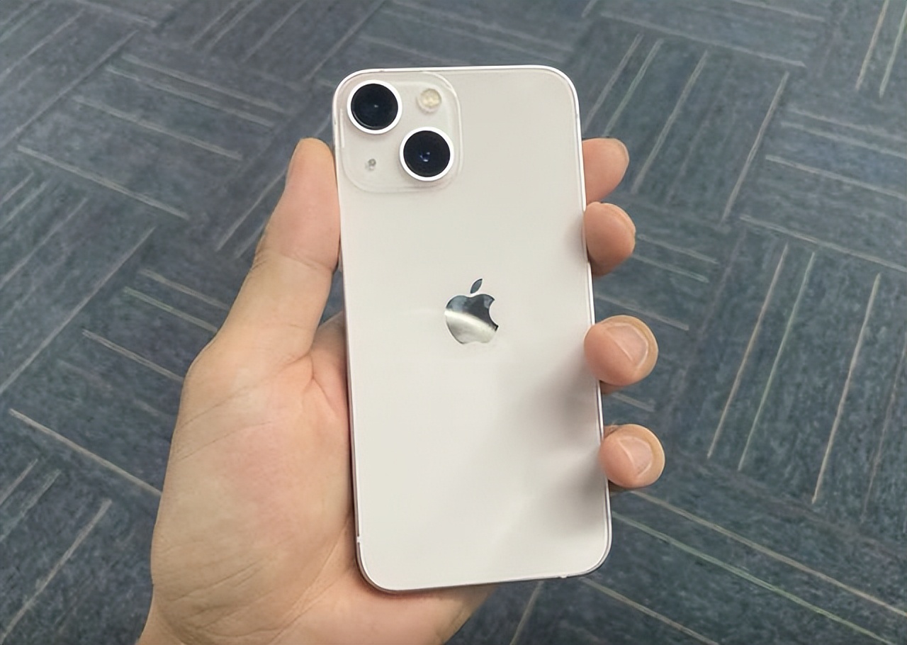 手机最不值得买的系列,手机不贵了目前推荐这四款