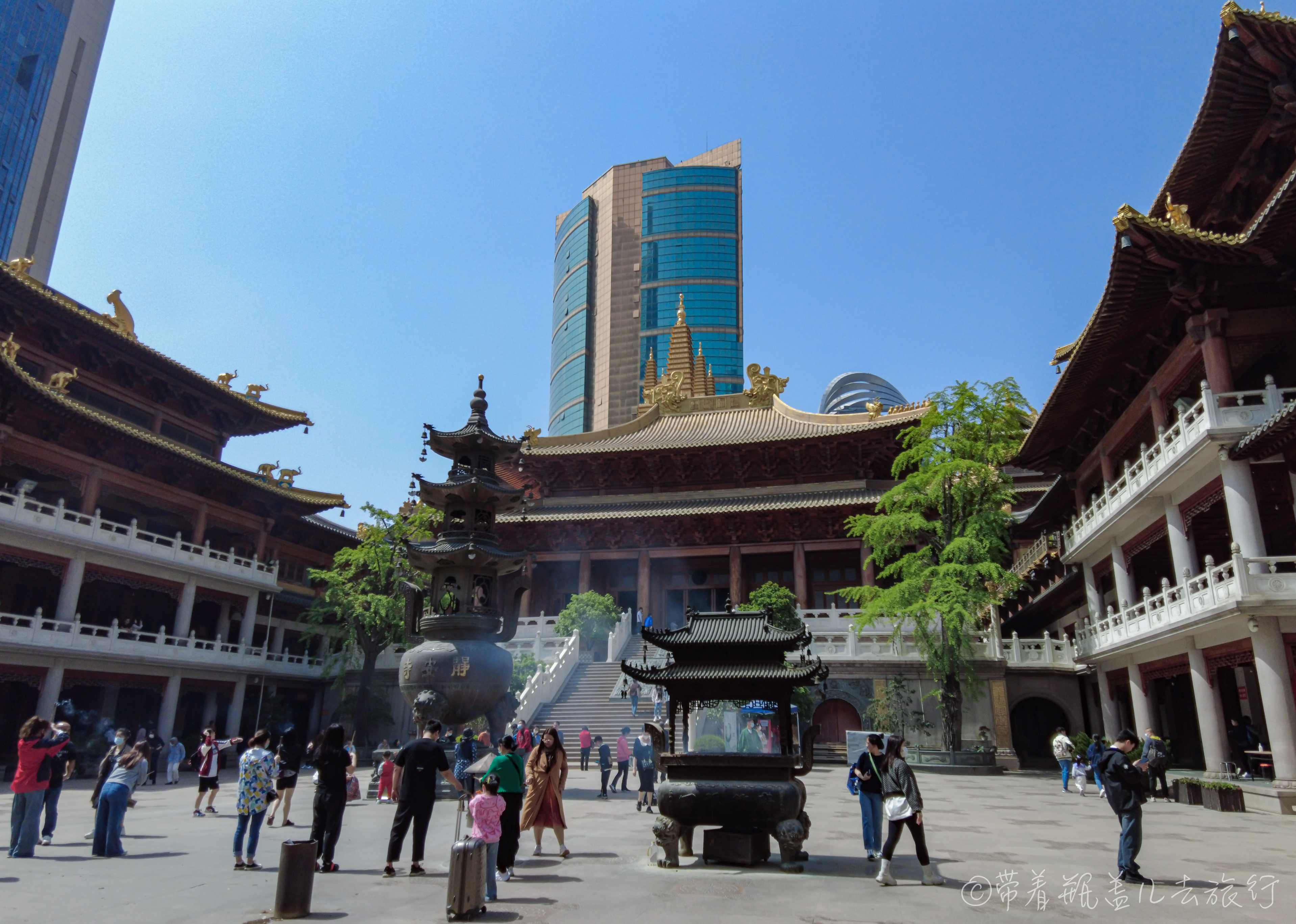 上海古寺,上海一个特别繁华的寺庙