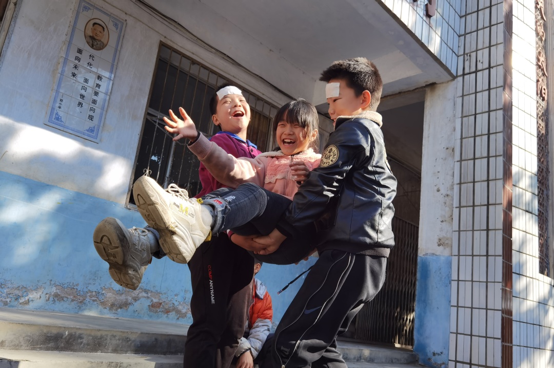 101个戏剧梦想，一个一个飞出了课堂