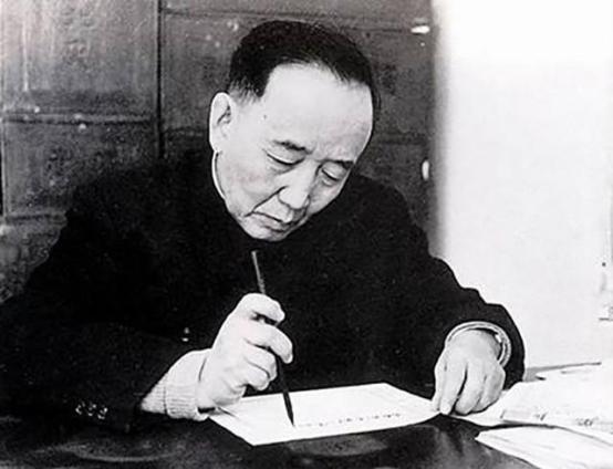 郭沫若原妻张琼华最后怎么样了,郭沫若发妻张琼华独守空房68年