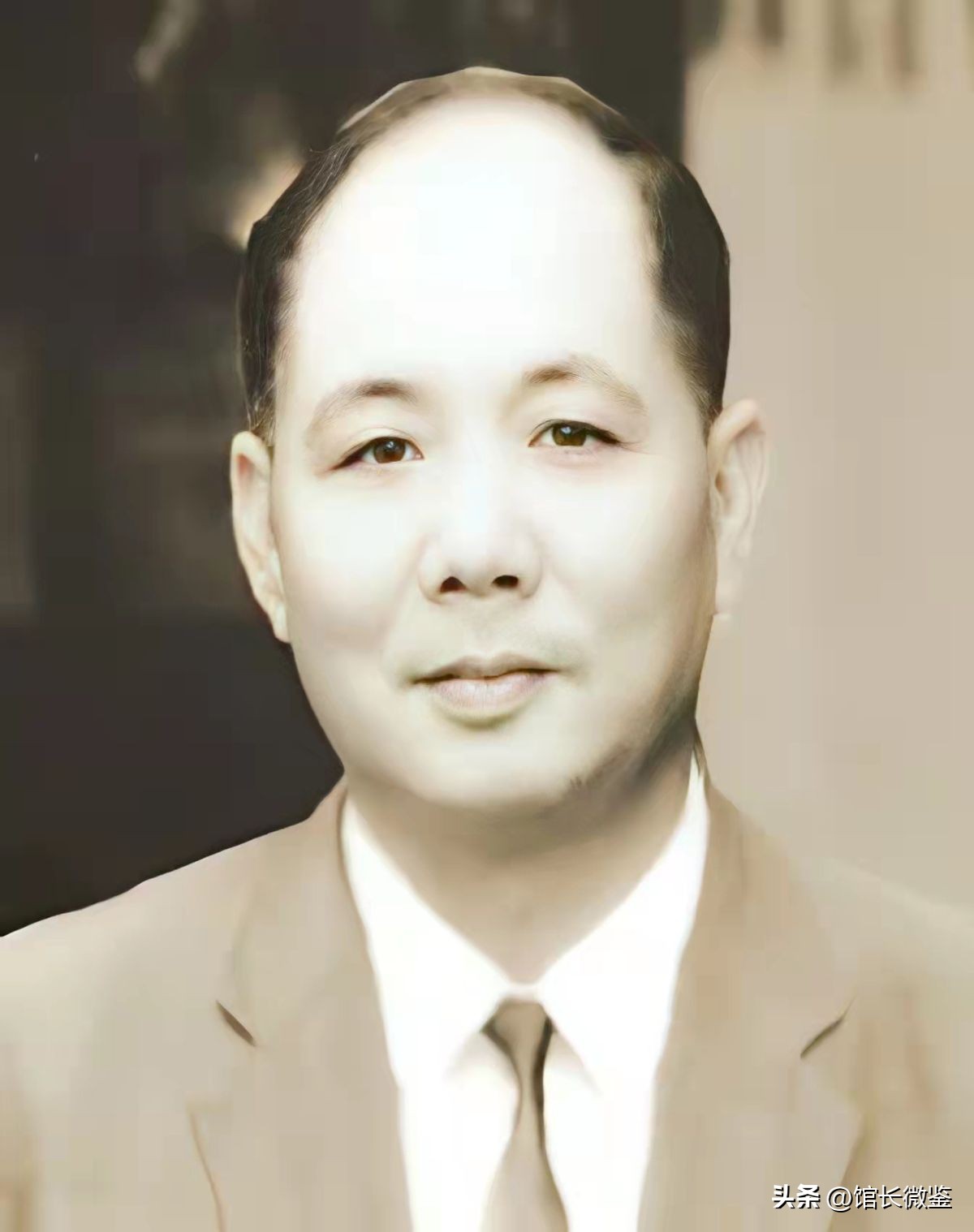 98年，蔡英文在上海的照片，那时她42岁，保养得不错看起来30岁