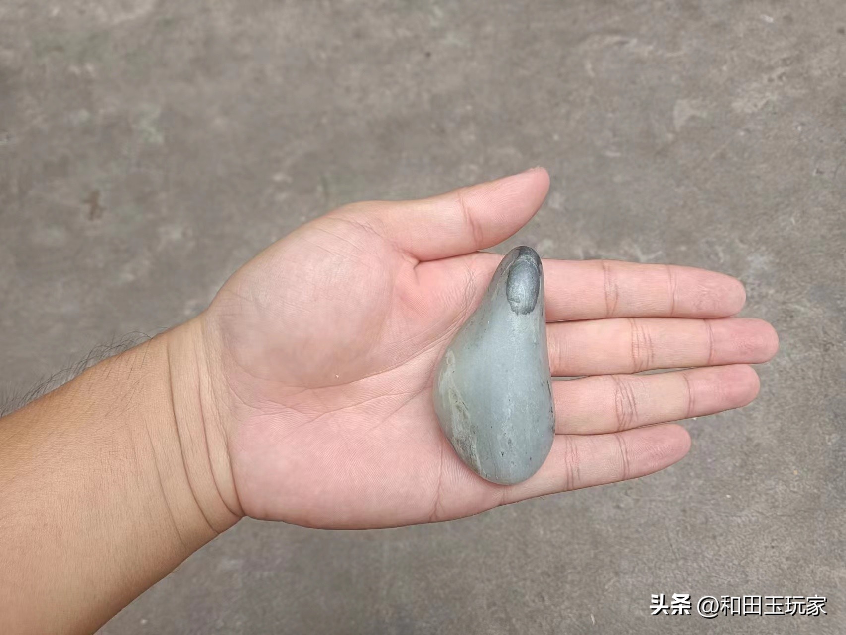 华章和田玉吧，黄沙漫天遮星辰，可叹逐利变沉沦。吧主原创。