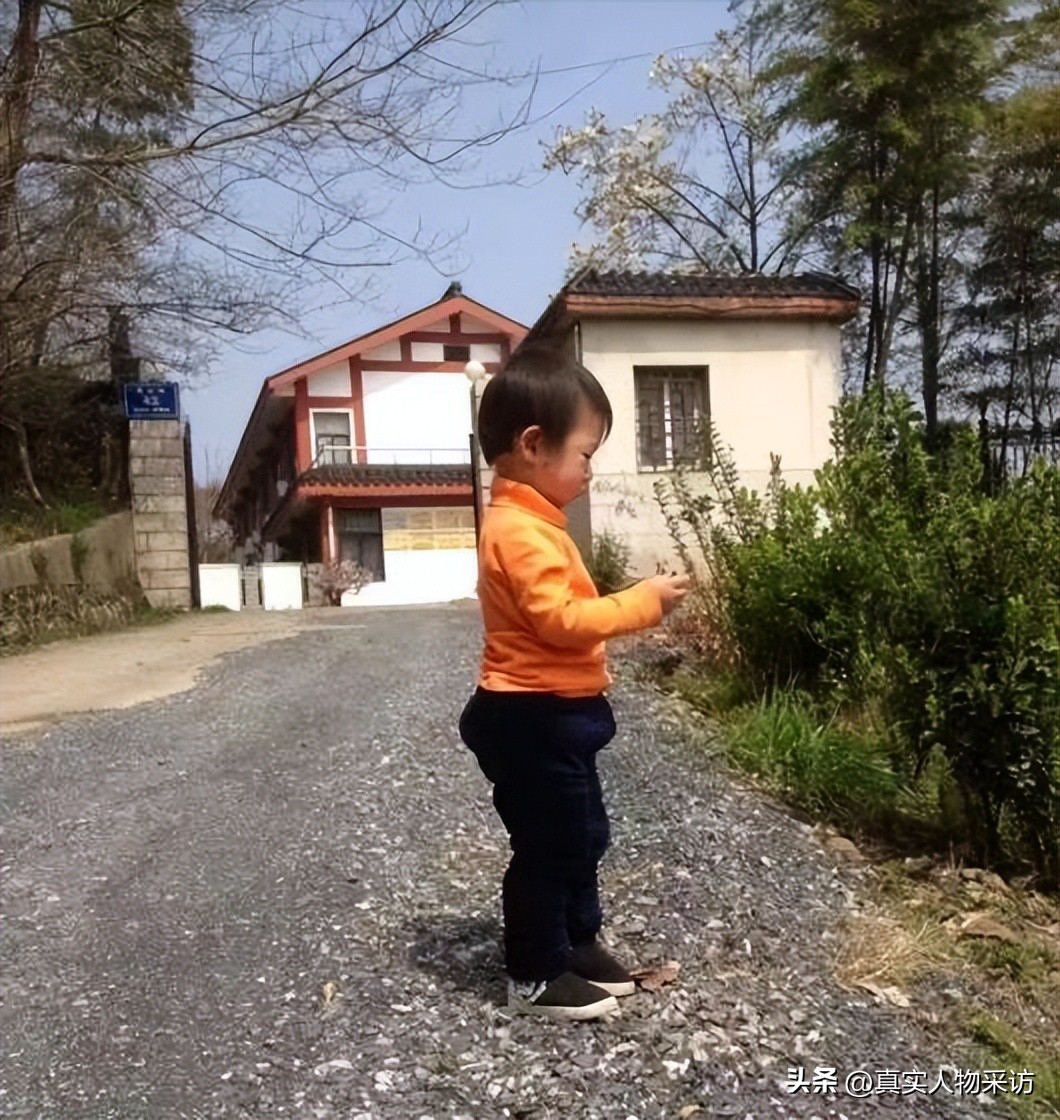 得知儿子自闭症抑郁了,自闭症的孩子家长得抑郁症