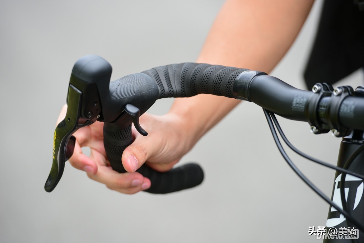 java全碳纤维油压碟刹改装,公路车碟刹电子变速套件推荐