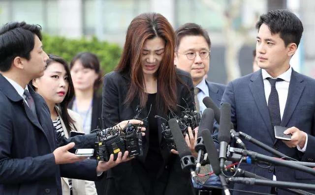 閫煎仠椋炴満鍚庣画,閫煎仠椋炴満