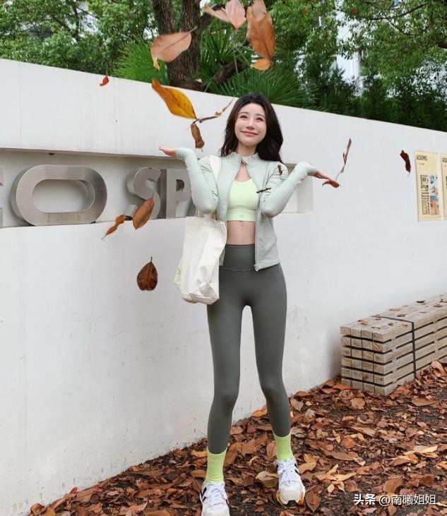 t恤衣服流行女士,t恤衣服流行