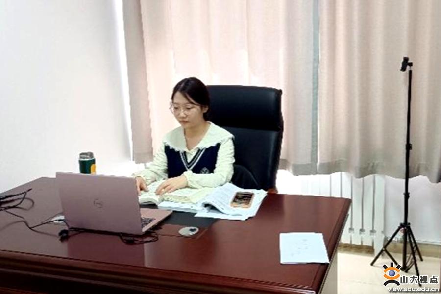 齐心协力战疫情凝聚青春正能量,同心战疫点滴温暖