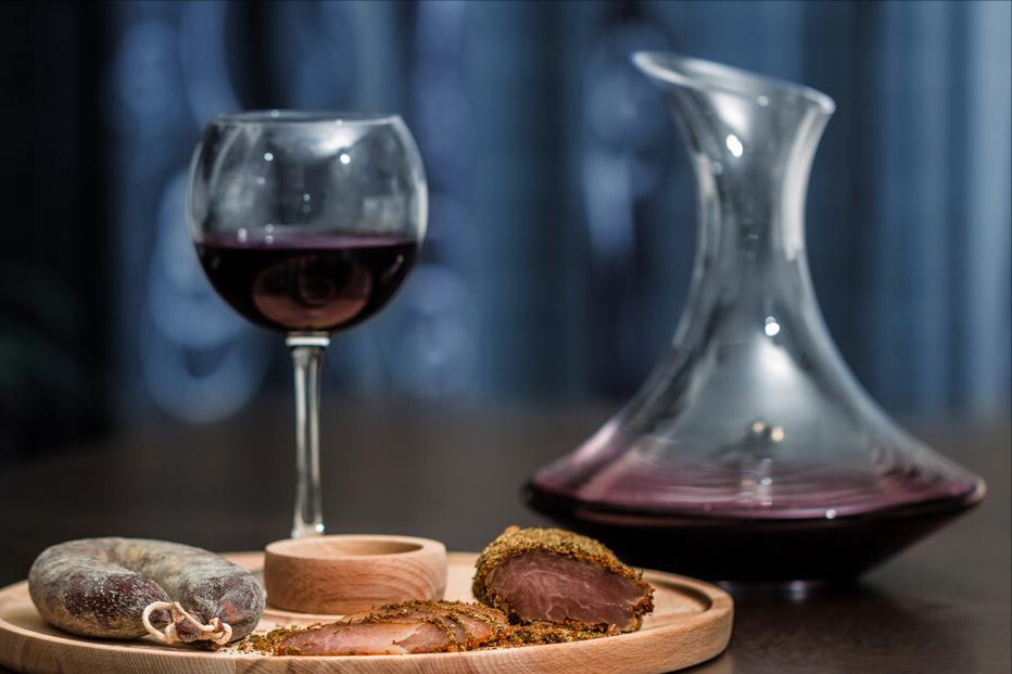 红酒怎么醒酒需要多长时间,红酒要醒酒多久比较好呢