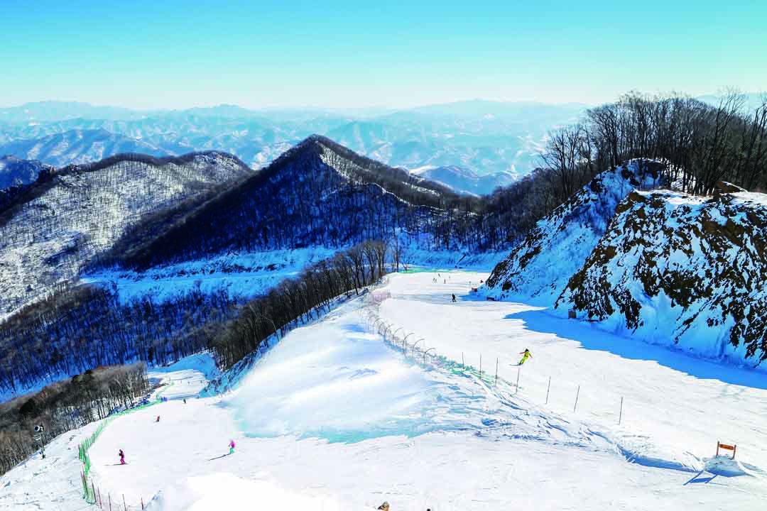助力冬奥滑雪视频及图片,助力冰雪冬奥