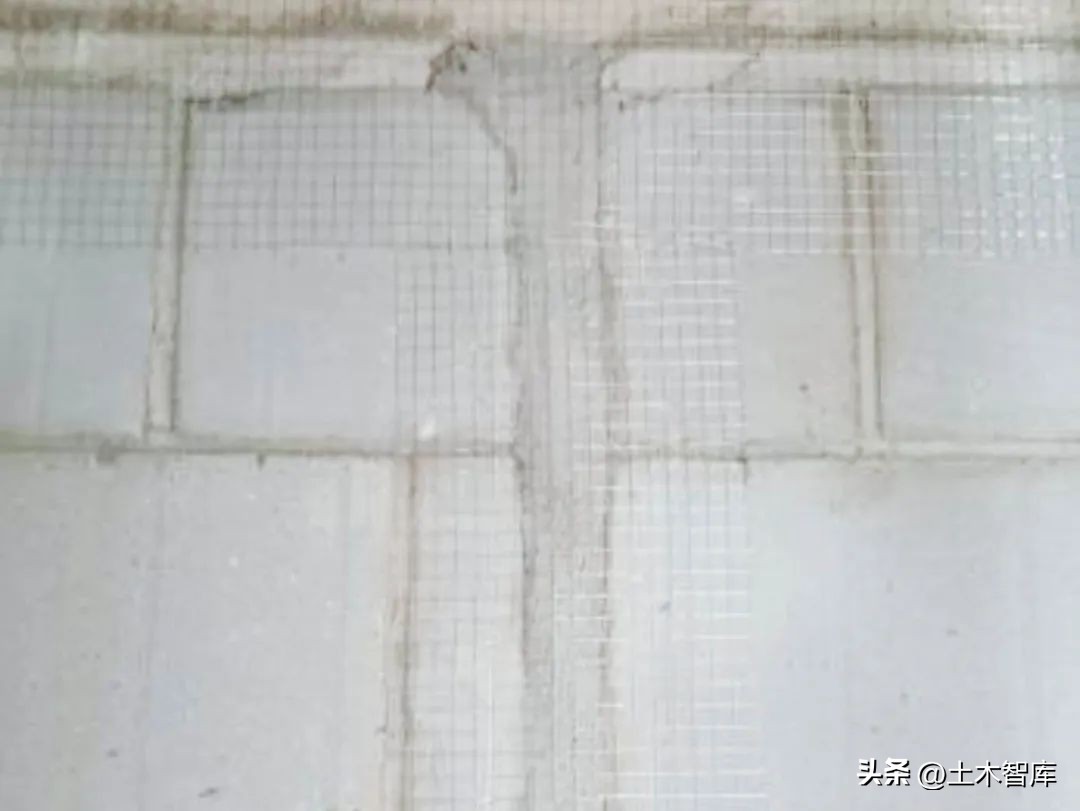 抹灰空鼓开裂的处理方法,抹灰层空鼓刮腻子开裂