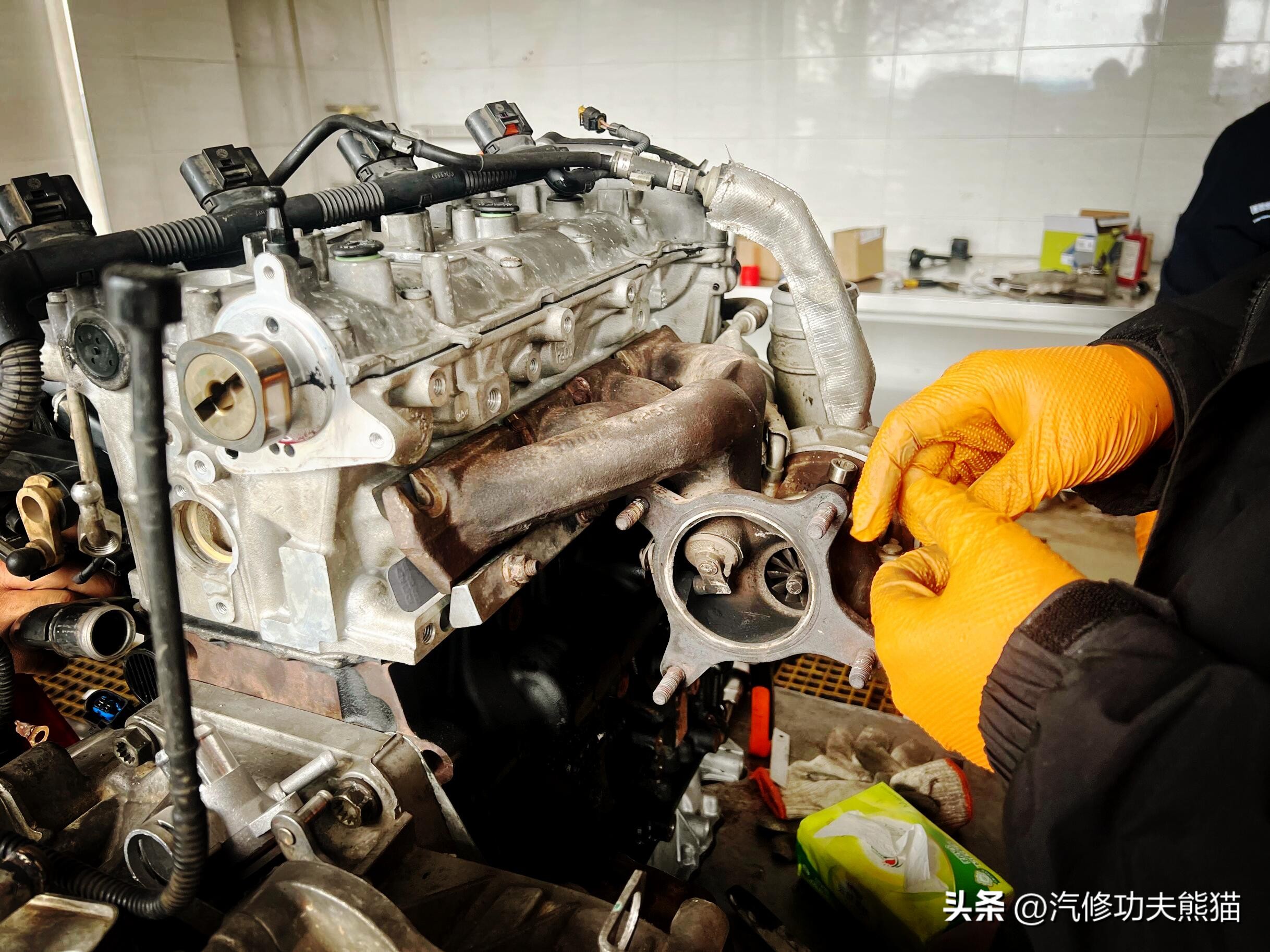 父亲老车翻新修复,父亲去世留下了的车去翻新