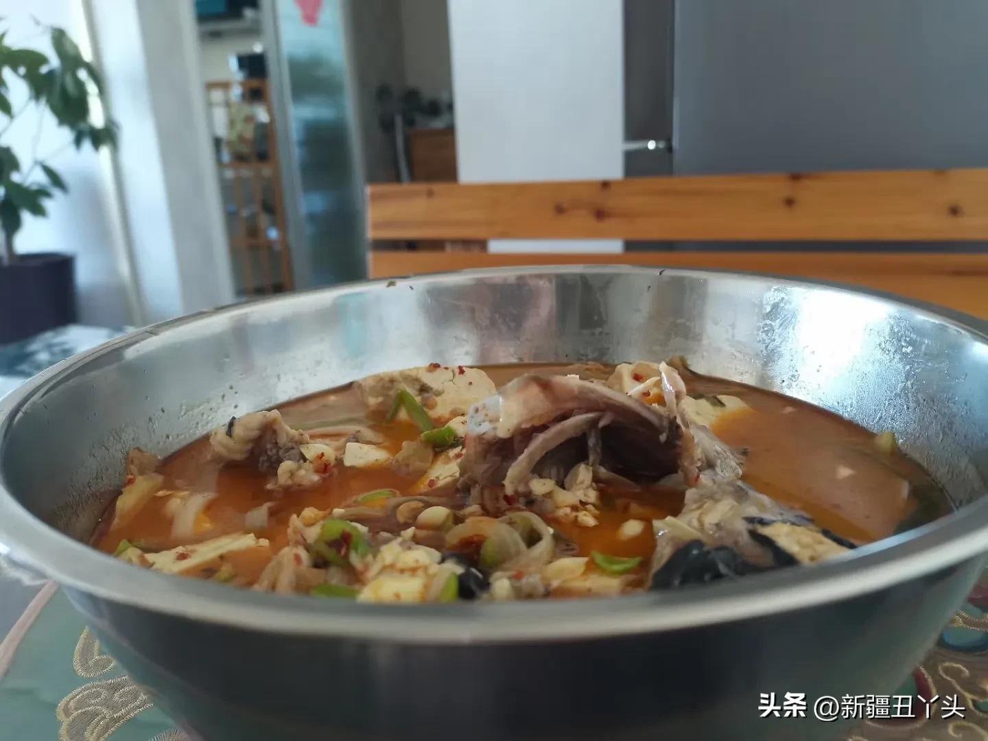 距骨坏死靠敷药能改变不,距骨坏死初期可以正常行走吗