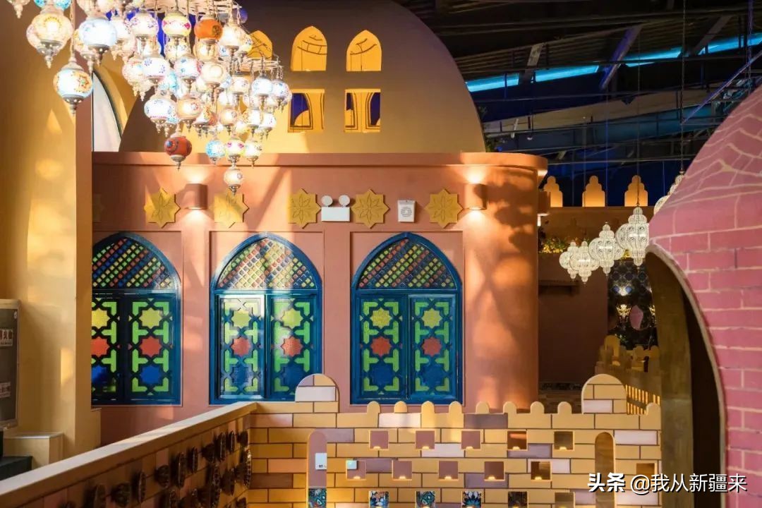 @合肥市民，听说有人给你搬来了一座*疆新**