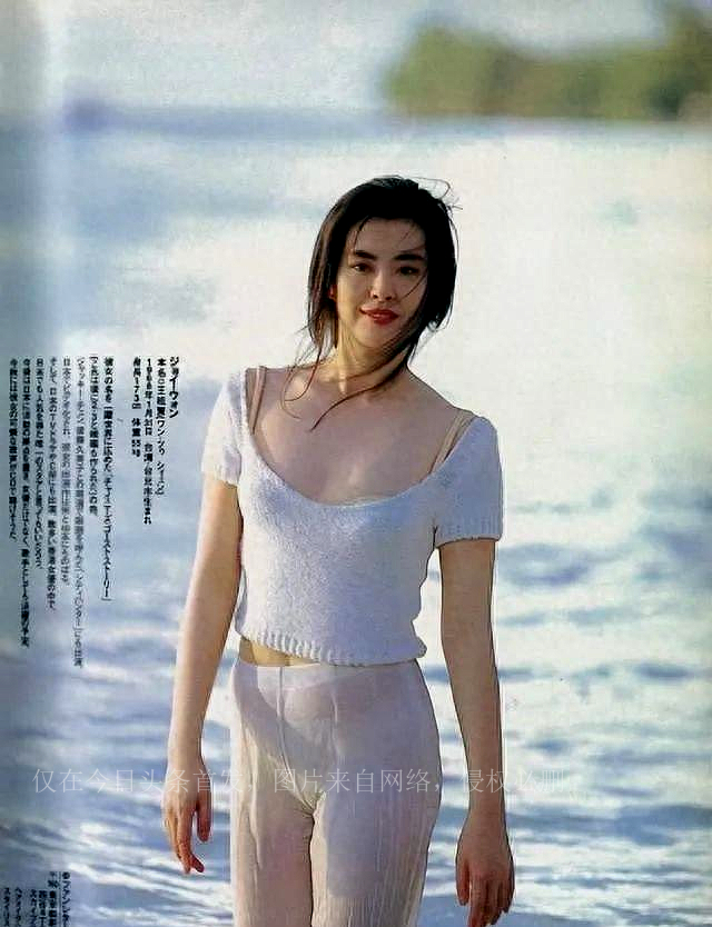 王祖贤吊带裙美图,51岁王祖贤新照秀逆天长腿