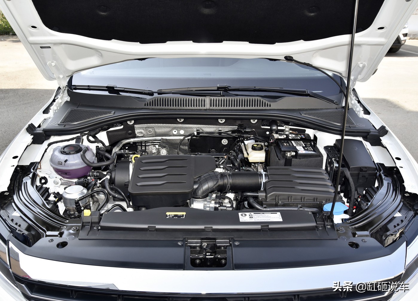 12万大众朗逸什么样,12万左右大众朗逸轿车推荐