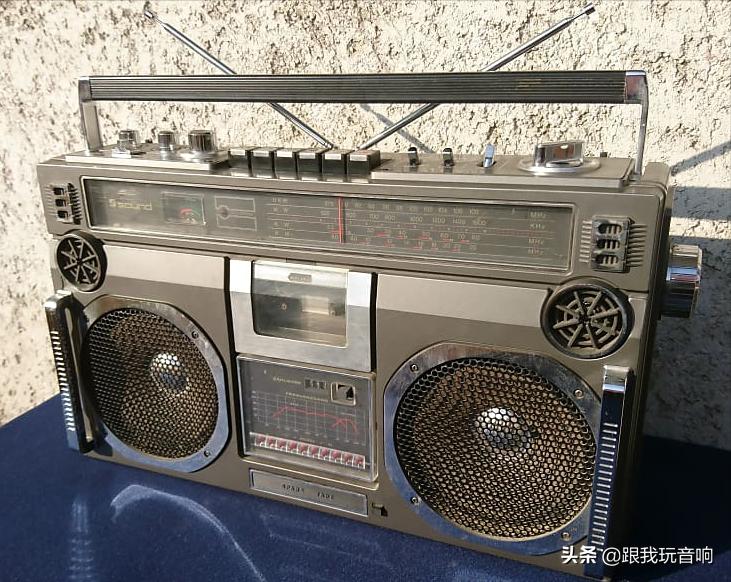 康宁四波段立体声盒式收录两用机，ConionCRC-H58F收录机音响