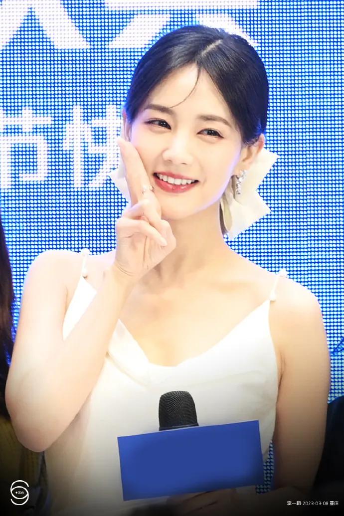 李一桐重庆之行组图,李一桐巴黎之行