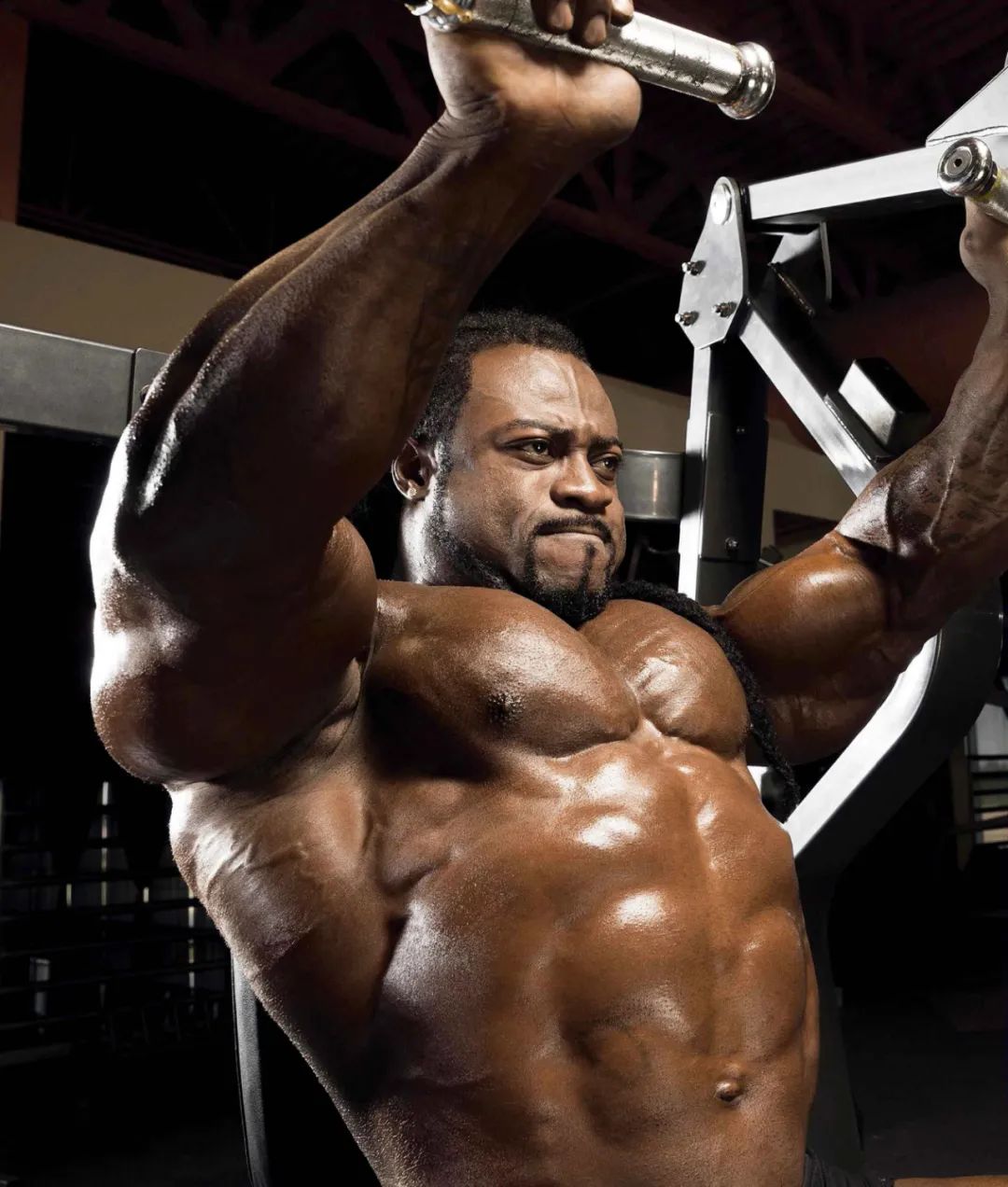 几个动作练爆胸,最高效练爆上胸小技巧