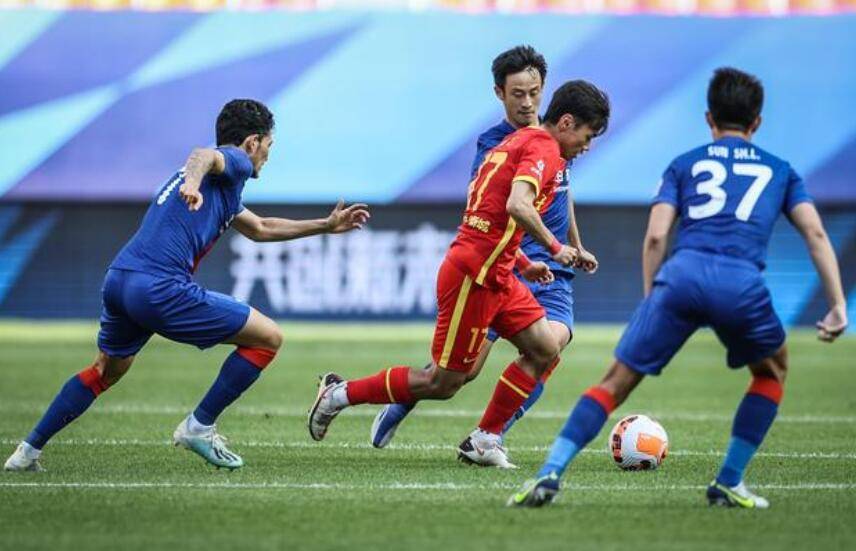 河北队对上海申花,上海申花队1-0小胜河北队