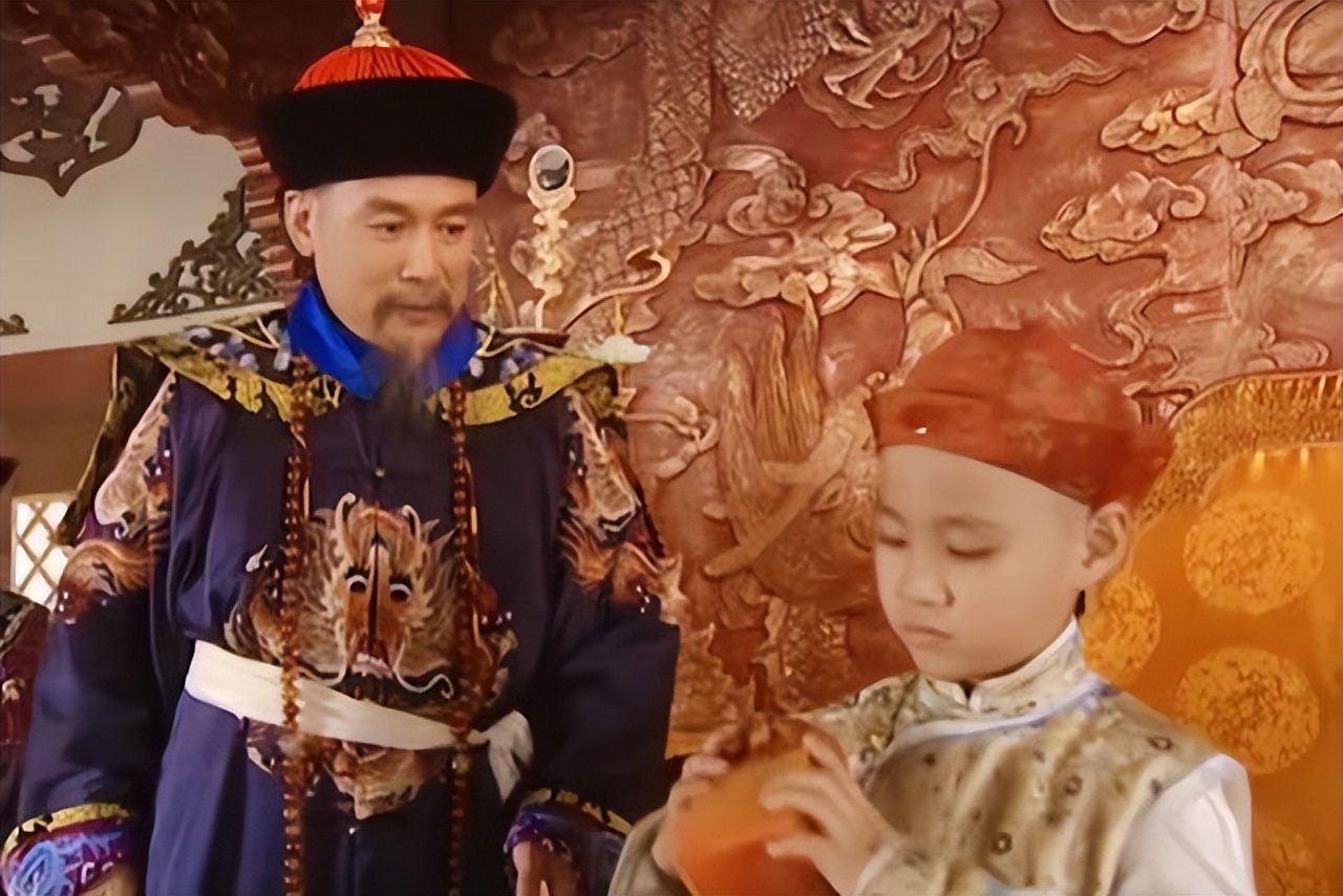 皇太极跟顺治是什么关系,皇太极驾崩后为什么让顺治继位